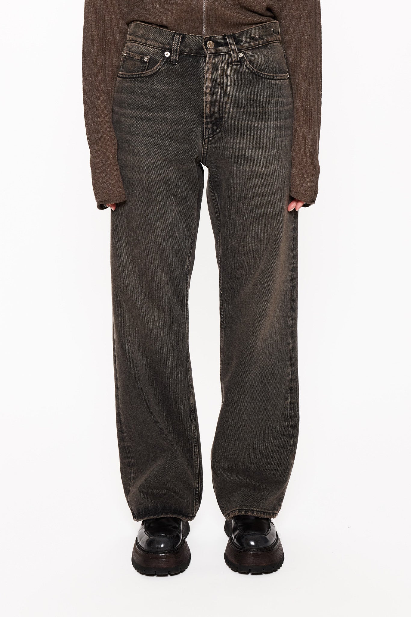 Loose-Fit Jeans - Image 4