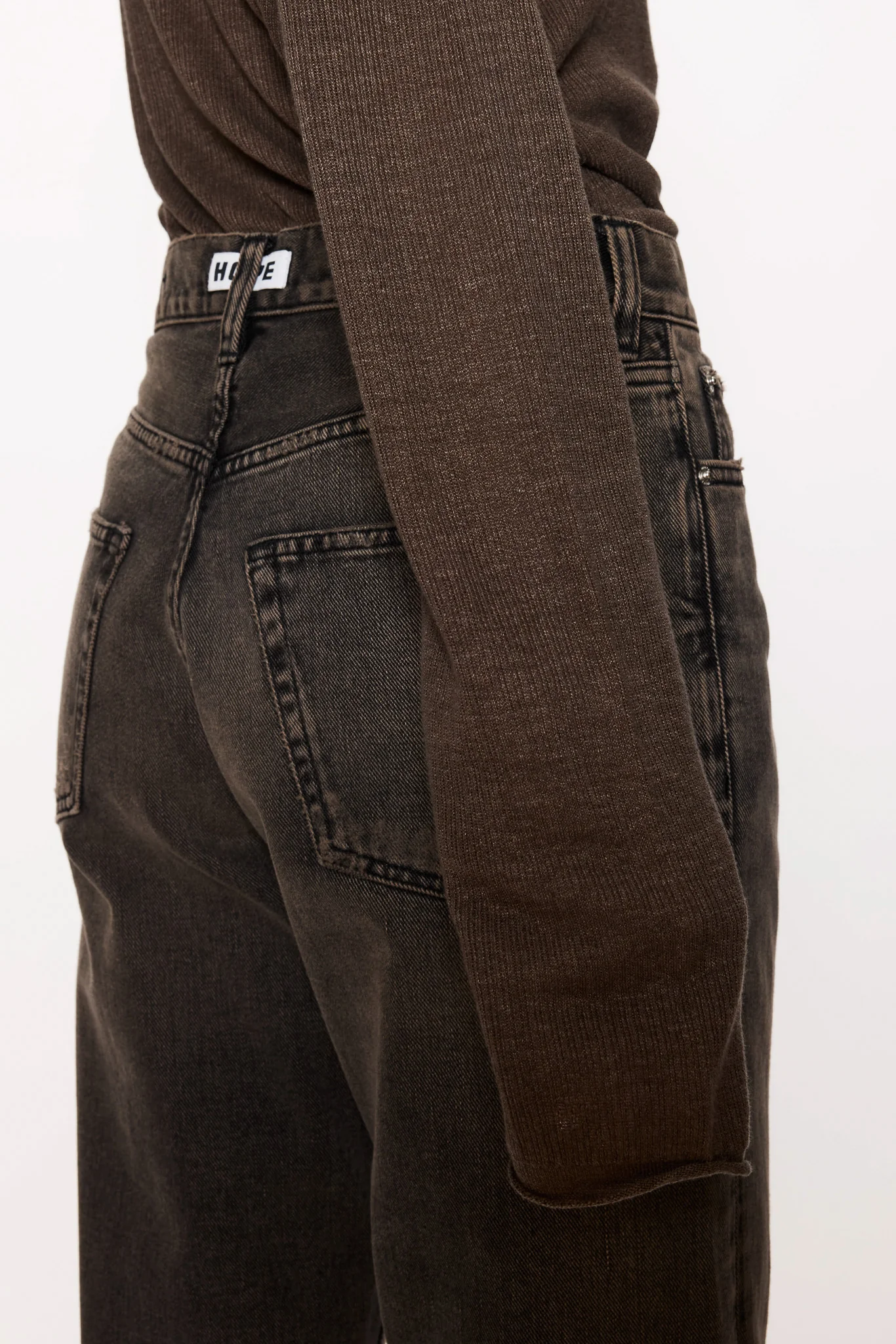 Loose-Fit Jeans - Image 6