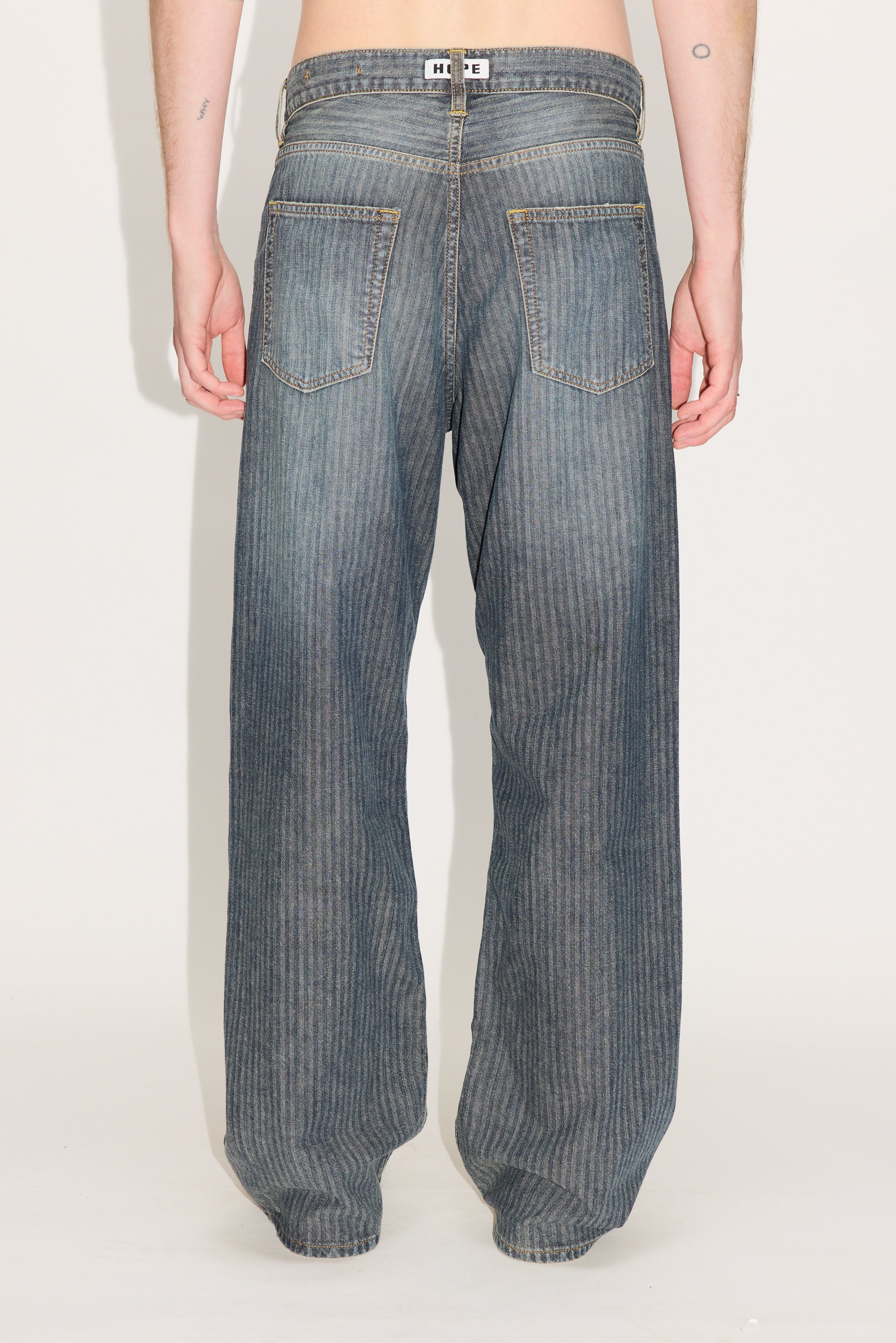 Loose-Fit Jeans - Image 3
