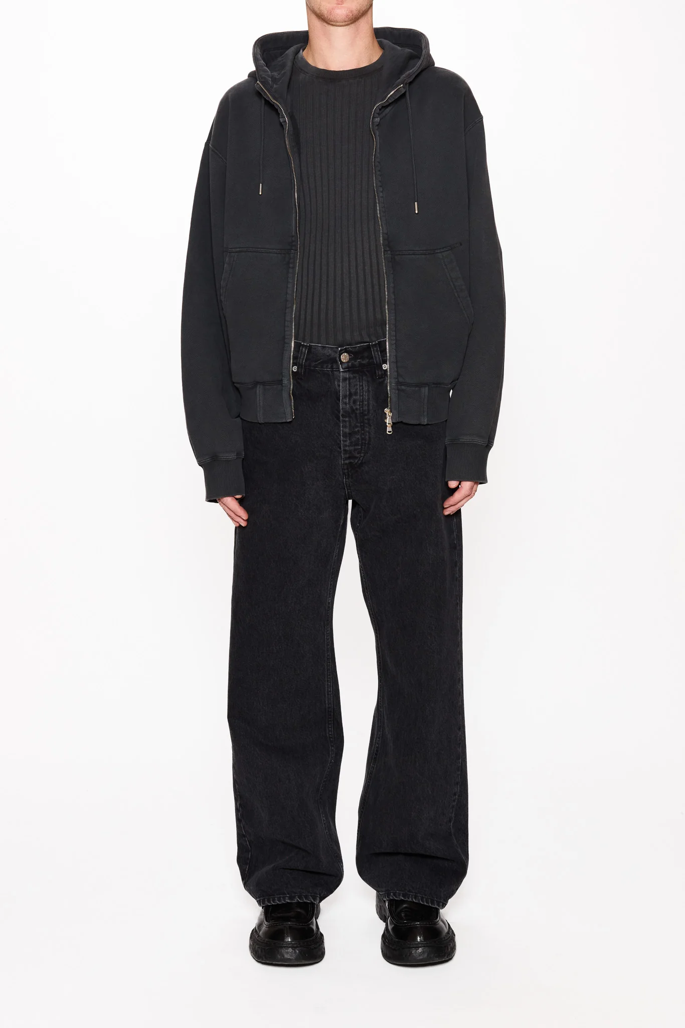 Loose-Fit Jeans - Image 5