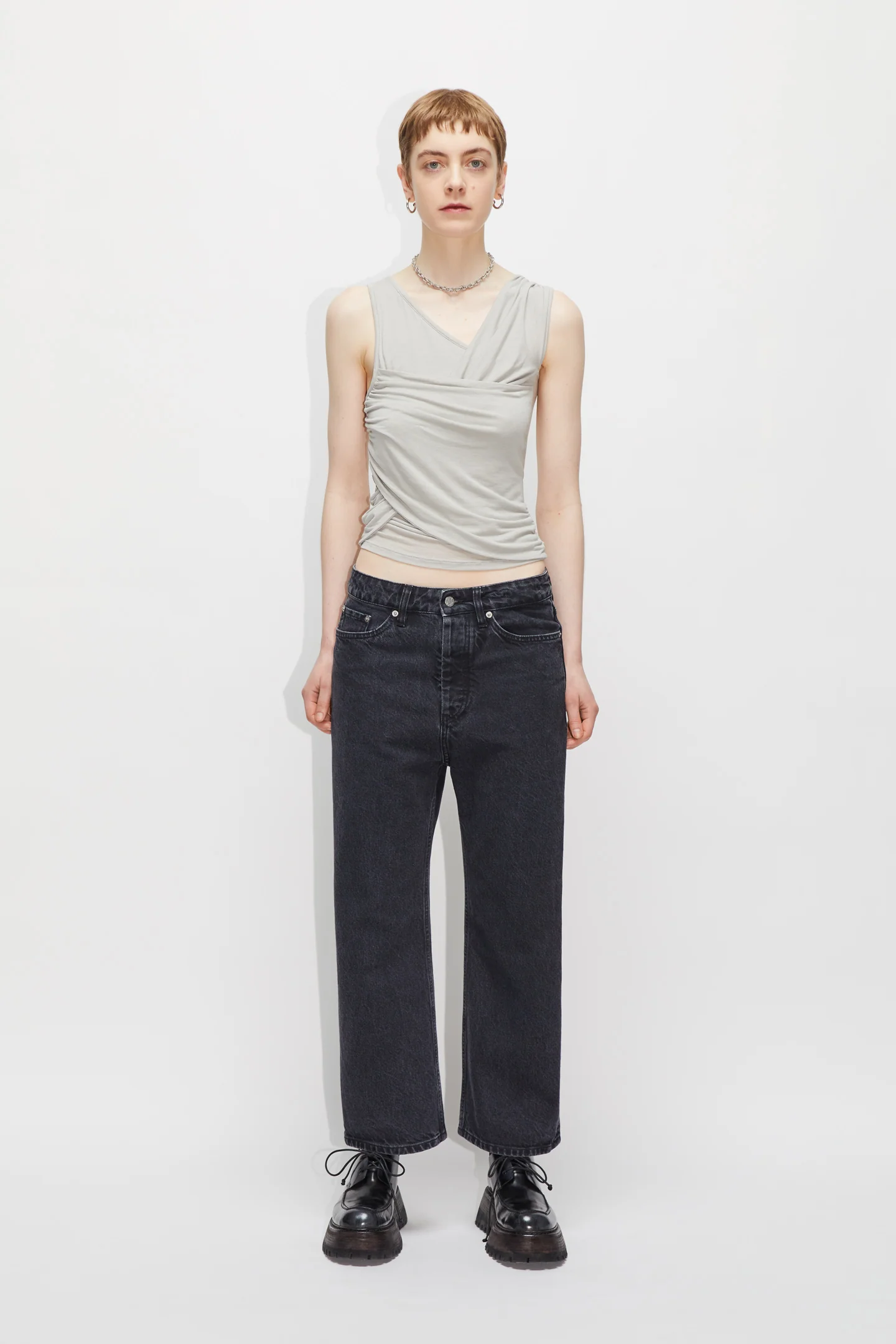 Wide-Leg Cropped Jeans - Image 3