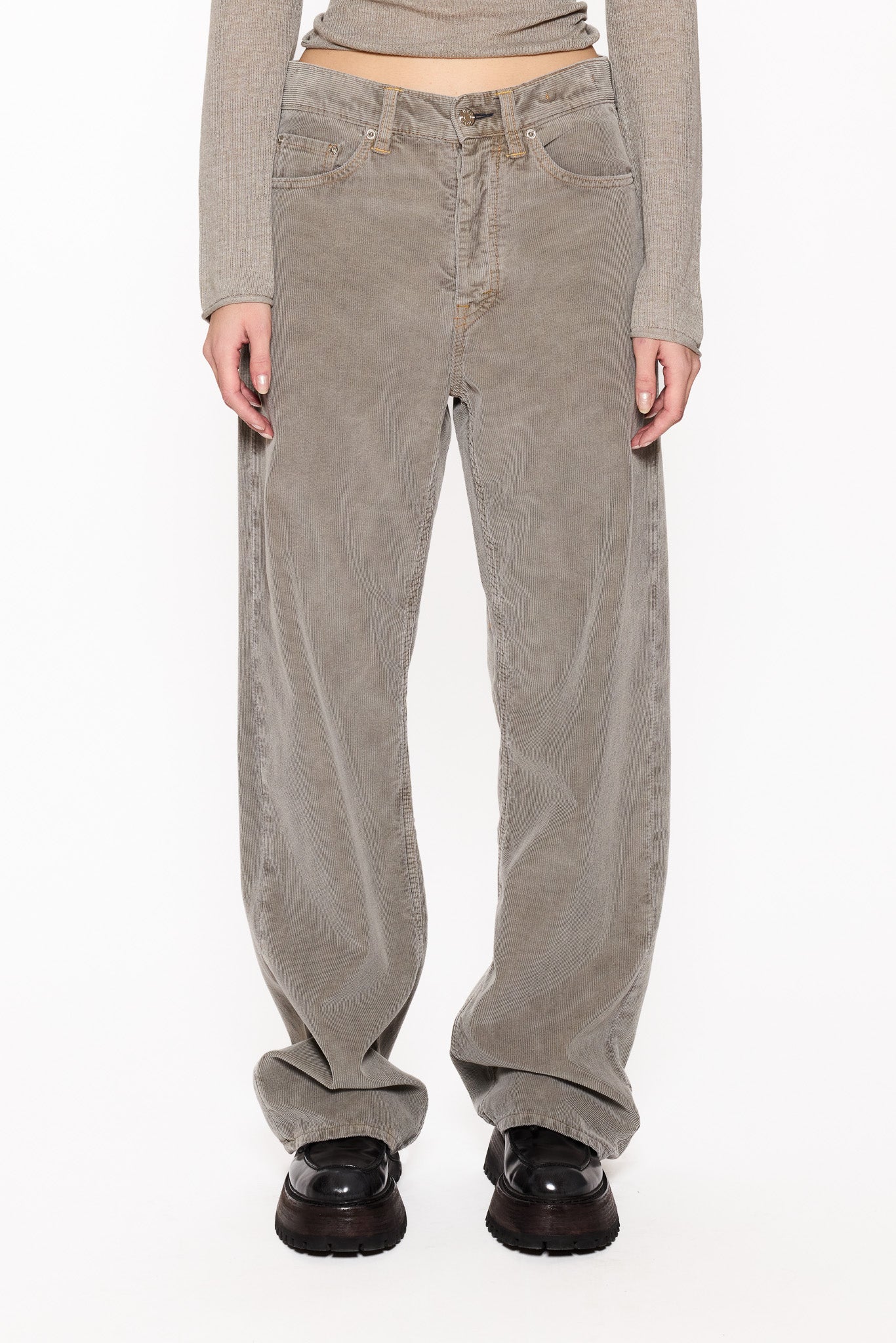 Loose-Fit Jeans - Image 6