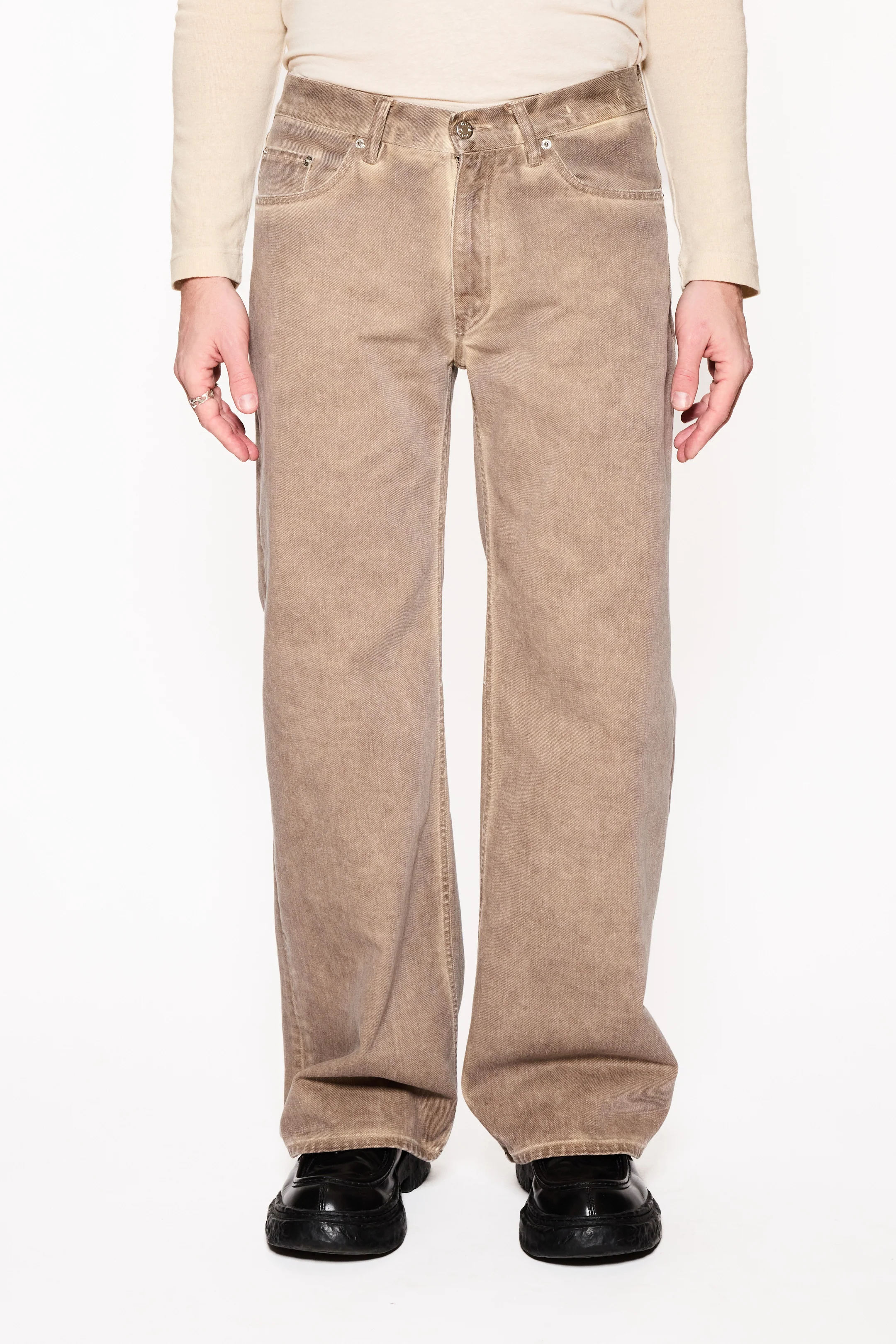 Low-Waist Wide Leg Jeans - Image 6