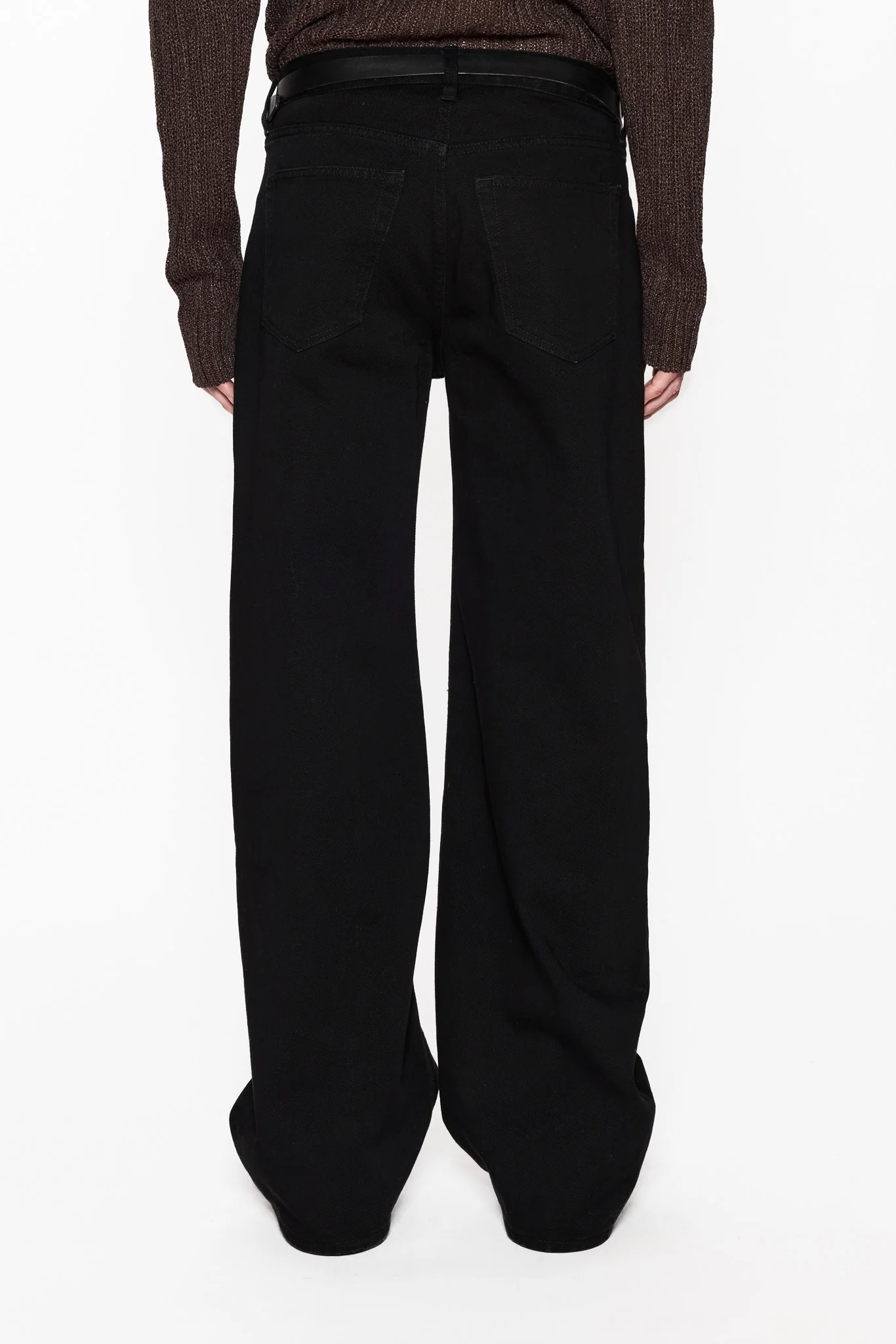 Low-Waist Wide-Leg Jeans - Image 3