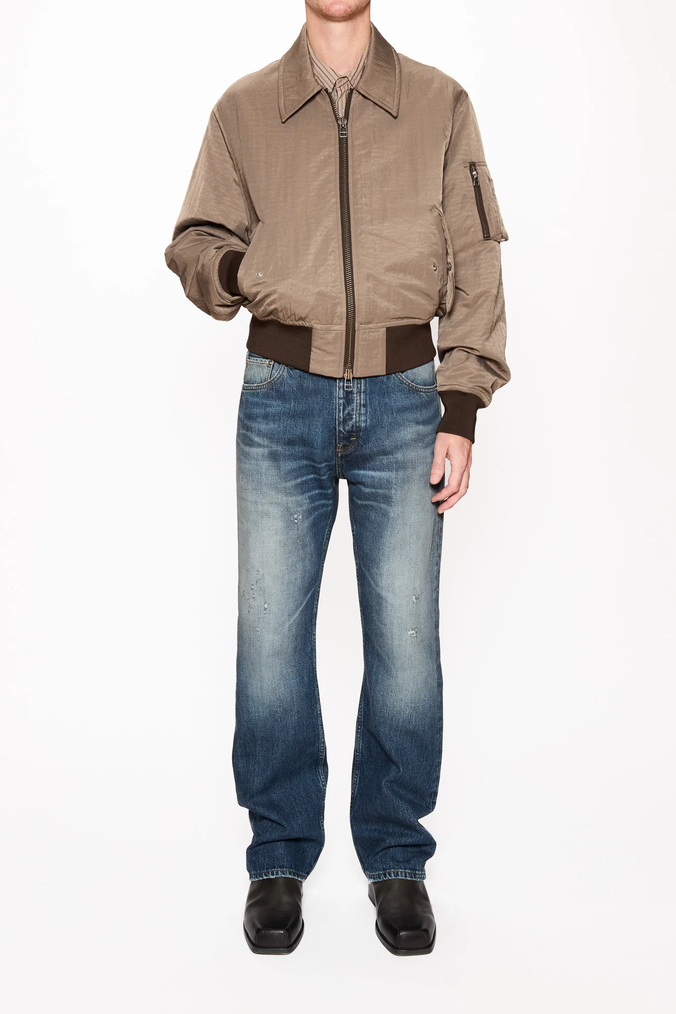 Relaxed Bootcut Jeans - Image 5