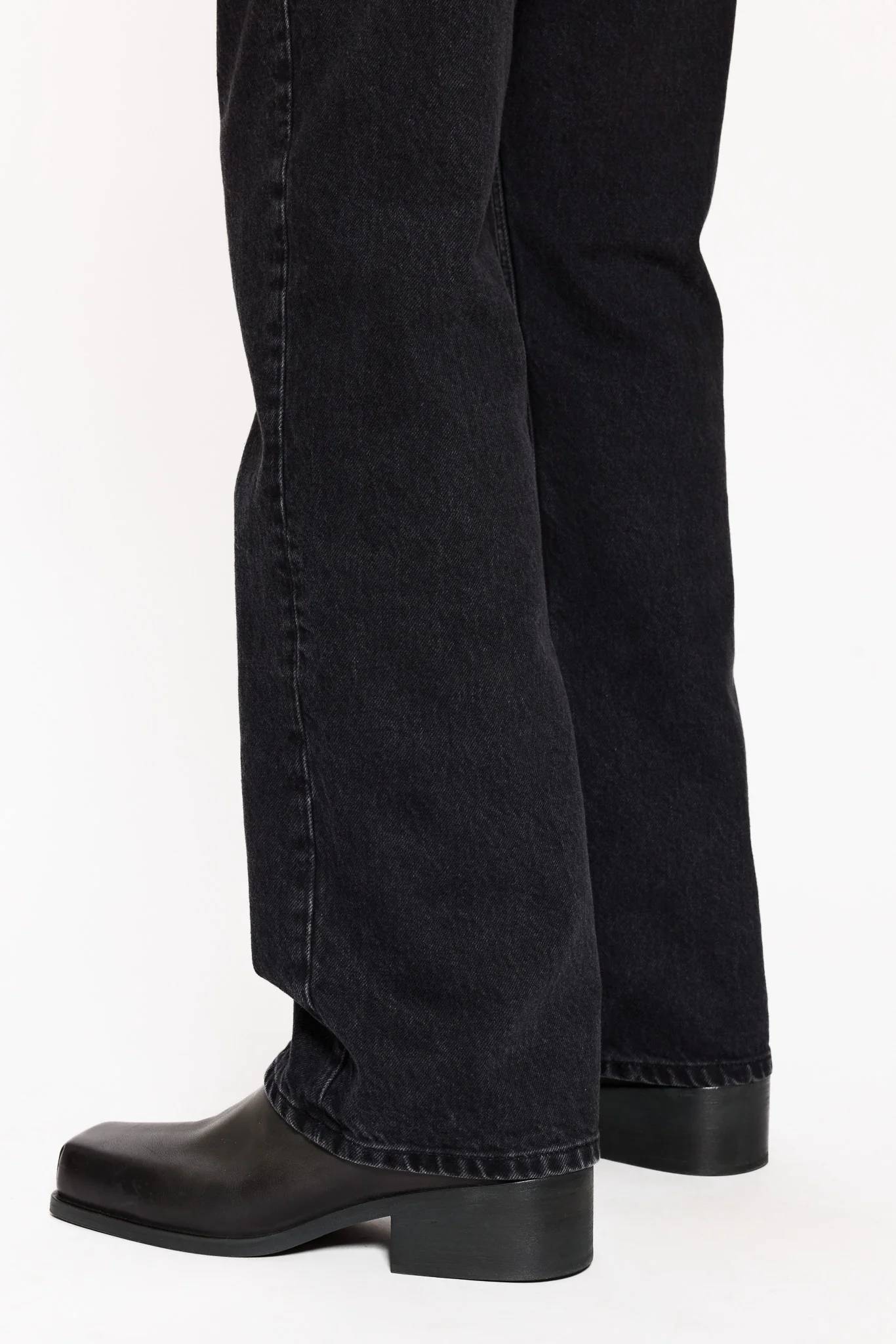 Relaxed Bootcut Jeans - Image 4