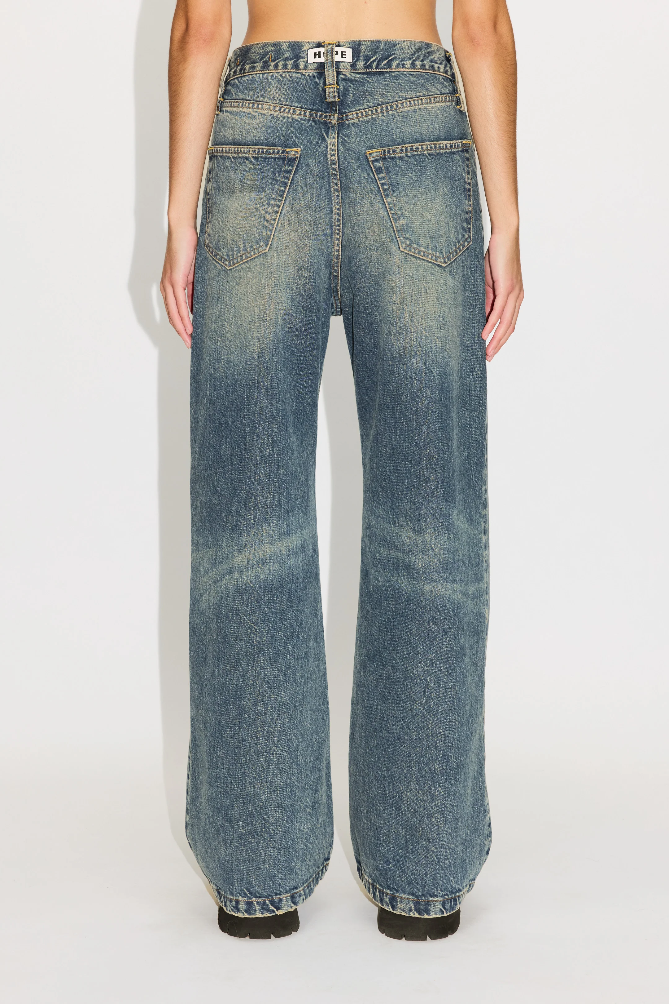 Wide-Leg Jeans - Image 5