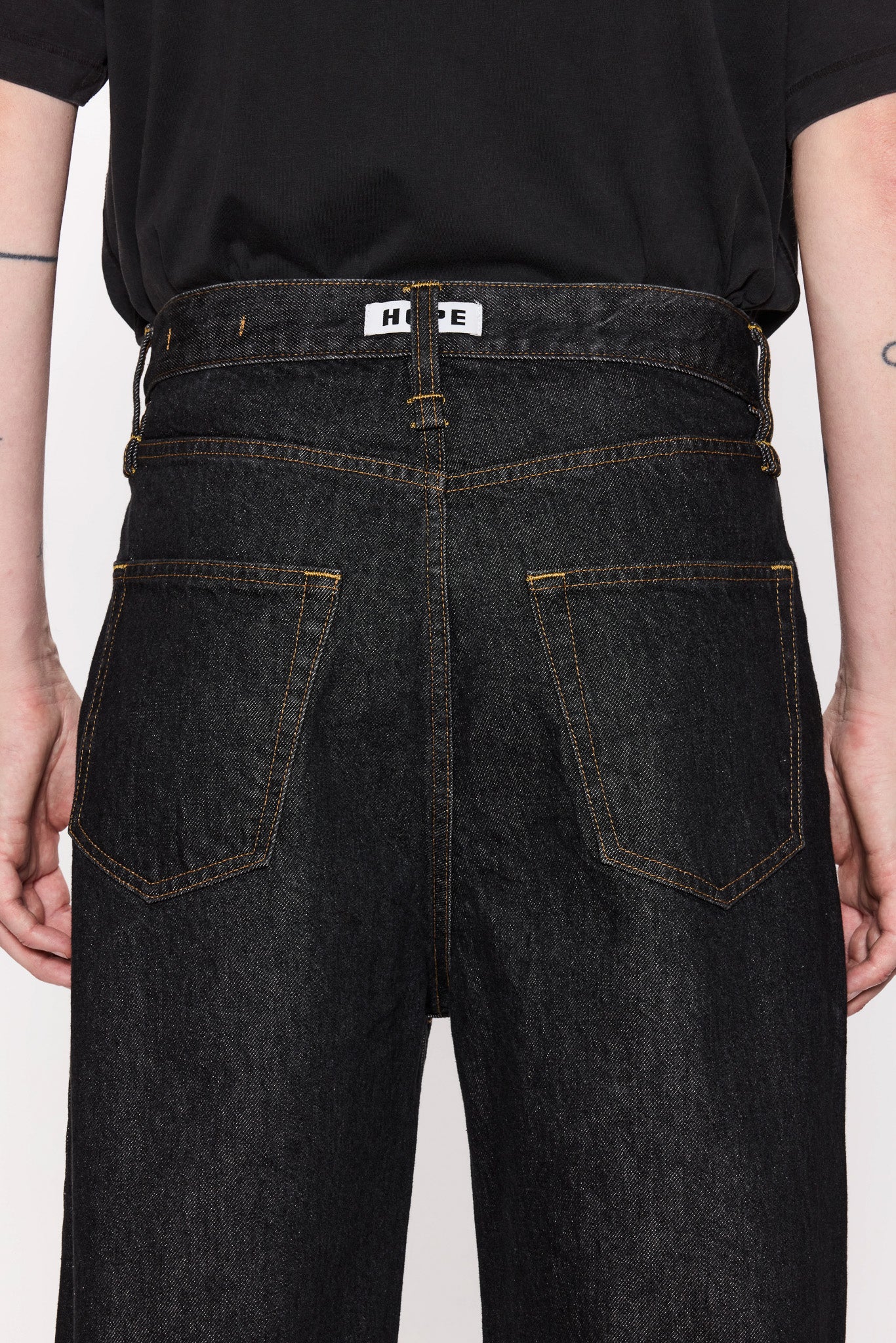 Wide-Leg Jeans - Image 4